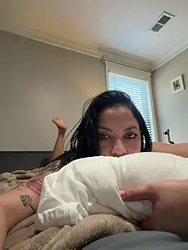 Naughty_Bianca - Naked +ride dildo 🔥