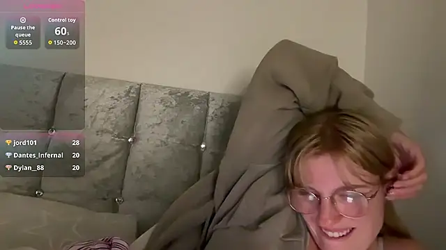 BustyKellyXXX - suck boobs