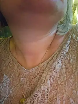 Lady_charlyne - Topless ss haut transparent