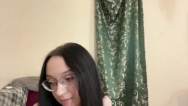 EvaRavelle - tease with my panty straps^^