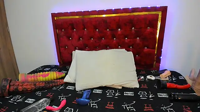 Charlloteevans_X - PLUG FISTING TOY ANAL