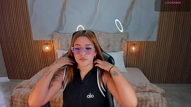 Mia_18v - BIG SQUIRTING