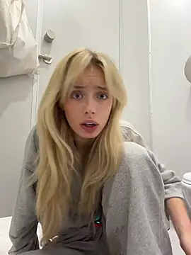 PollyLolly - show ass only on panties + spanks me