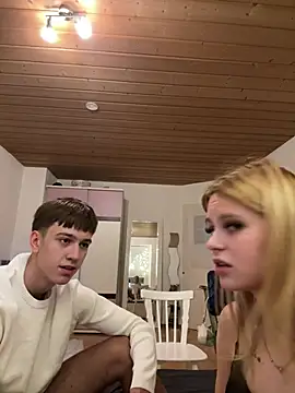 YoungGermanKiki18 - 🔥Slap her ass 10x