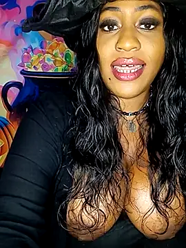 AmazonianMistress - 🎃🔥Last Tipper Gets Treat🎃🔥Video/Pic?