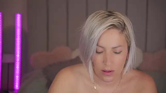 VickySecret96 - Let's get crazy.💦
