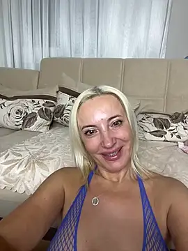 Eva07 - Fingers inside my wet pussy, mmm �