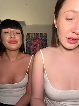 Sophie_Avory - Both topless+lick nipples each other 🍒