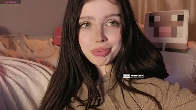 Jessie_Johns - touch the dildo with your lips