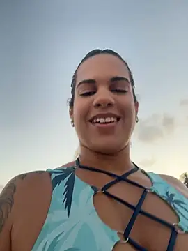 _Ninja_ - Mostrar peitinhos na praia