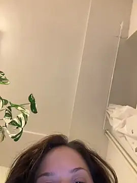 BadLilCherry - Flash boobs