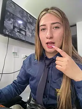 Suzy-111 - 🙈BLOWJOB+CUMinTITS🥵 TICKET