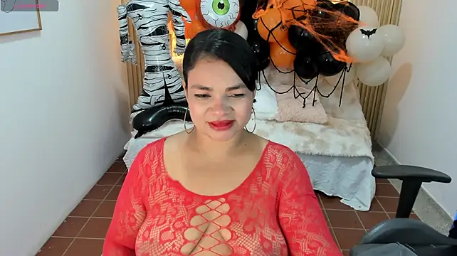 Cloe_35 - suck my tits