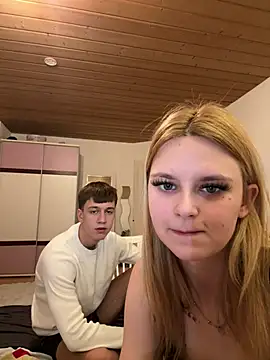 YoungGermanKiki18 - 🔥Slap her ass 10x