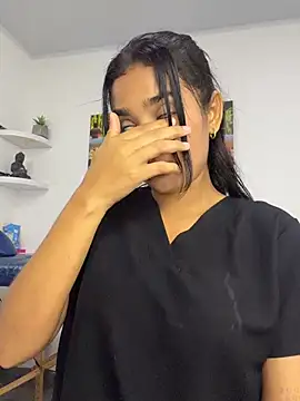 Spa-Girls - INTENSE FINGERING CLIENT PUSSY
