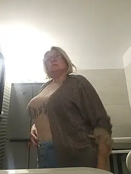 Lady_charlyne - Topless ss haut transparent