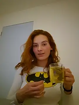 Sweetsophie69 - boobs out 5 min