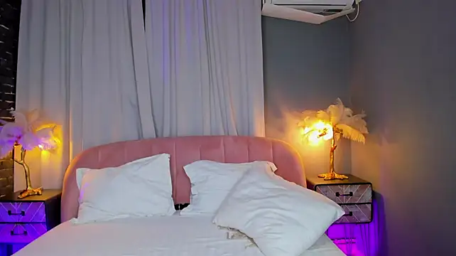 AmedeeaBanks - Help me to get a deep orgasm