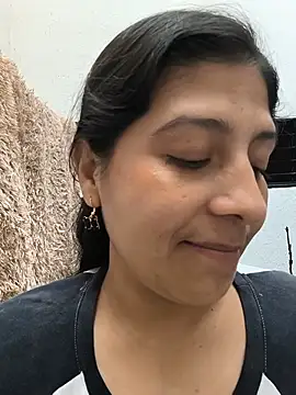 Antonella_SW1 - Show pussy 2 min🥵😈