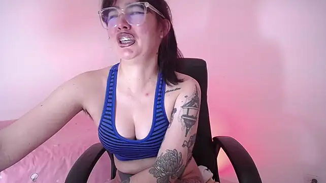 Agatabolton - sexy dance, naked and oil