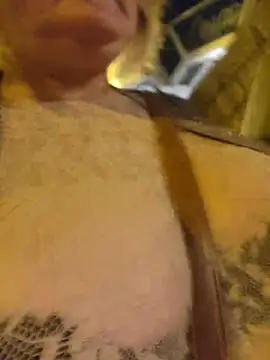 Lady_charlyne - Topless ss haut transparent