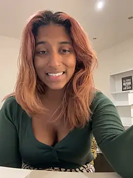 DonnaShy - Lingerie try-on, 3 outfits😘