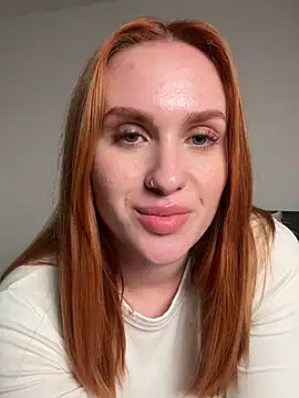 ChiaraVelvet - Show Boobs and Play 30 sec🥵💦