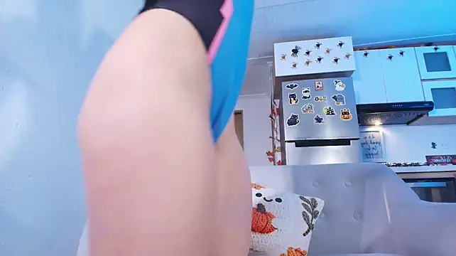 DannaHyde - Naked Yoga😍🤠😋🎃🙈😈