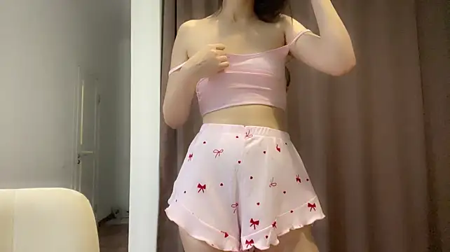 RefereedHobble - Freedom for my juicy boobs