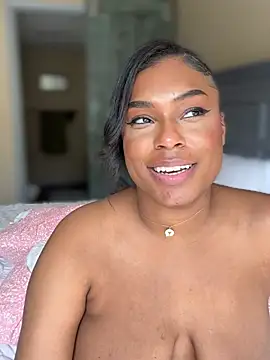 CandyLuxxxx - Naked for Daddy ♥️ vid last tip