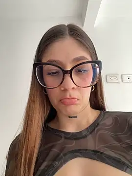 ZaraCarterX - DOMI IN MY CLIT MISSIONARY- CLOSE CAM