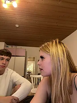 YoungGermanKiki18 - 🔥Slap her ass 10x