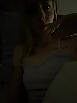 Julia59300