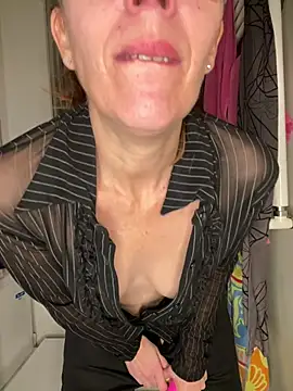 Daniela12339 - Tu profe hot está aqui❤️🔥