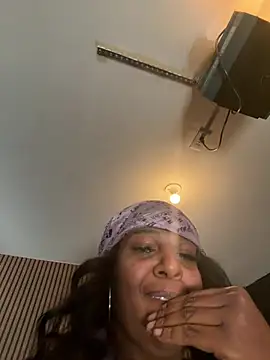Velli357 - let him fuck this chunky pussy