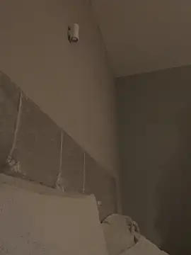 Poppylooloo - Squeeze boobs