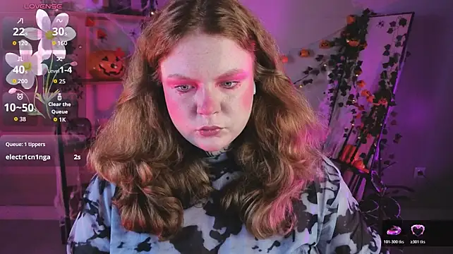 Cassie_xKiss - change clothes