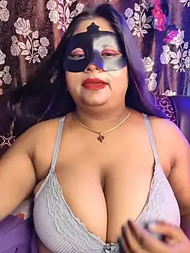 Miss--Naina - Boobs oiling