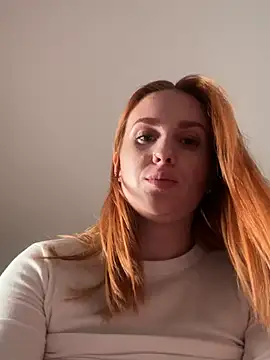 ChiaraVelvet - Show ass and Slap 5X🥵💦