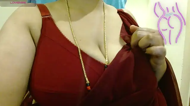 Telugu_pillapreethi - spank boobs with oily boobs