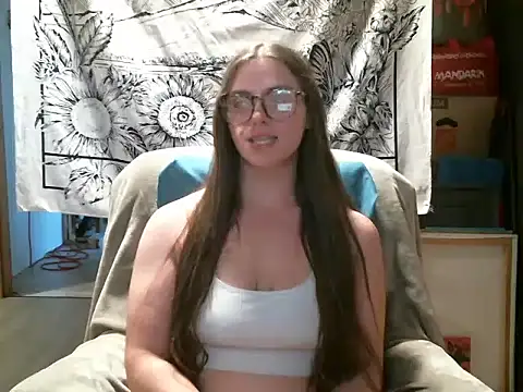 Katie_kitten38 - 🥰 topless time!! ~ 10min!