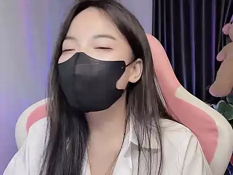 Julie_Ulie - Hôm nay khum Dâm Khum Đĩ chỉ nhận🌺20/10