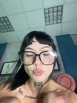 AxaraXXX - FINGERING ASS