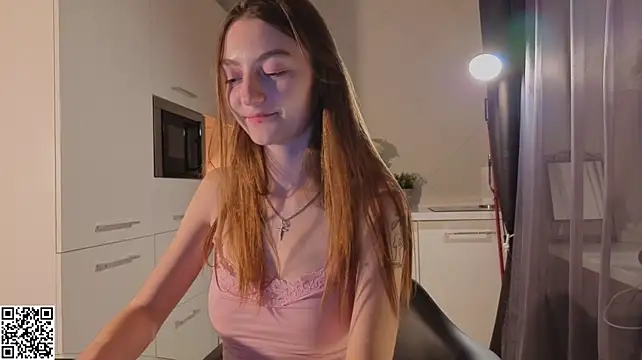 Valenora_xs - freedom to boobs!