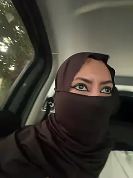 Qamar_Khalifa - DOGGY STYLE + FINGER PUSSY