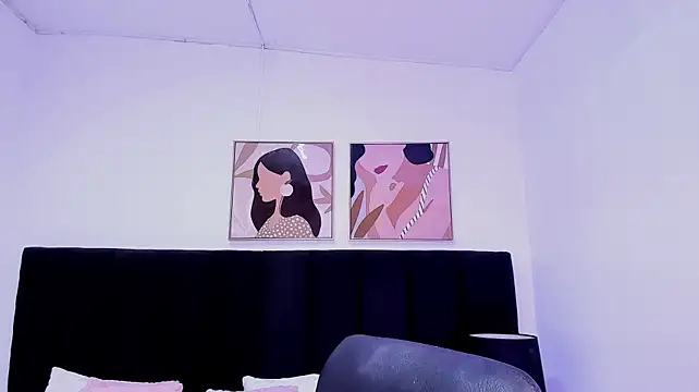 Dullce77 - I write your name on my tits