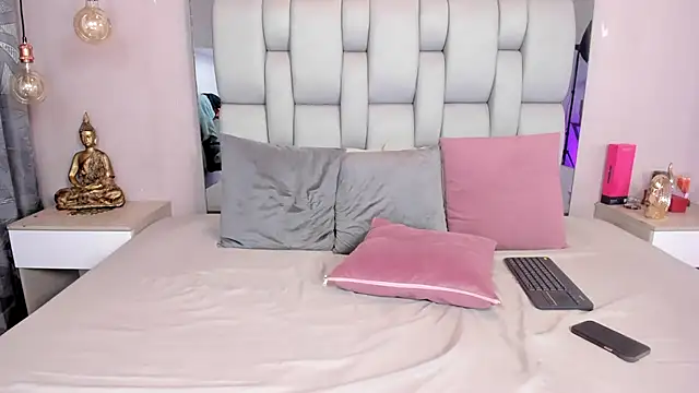 SusanBenett - 3 finger my ass