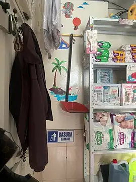 Valery_mora - Suck nipples in the store