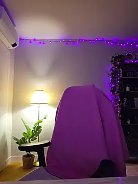 MiaRides19 - I will suck dildo 🙈🙈