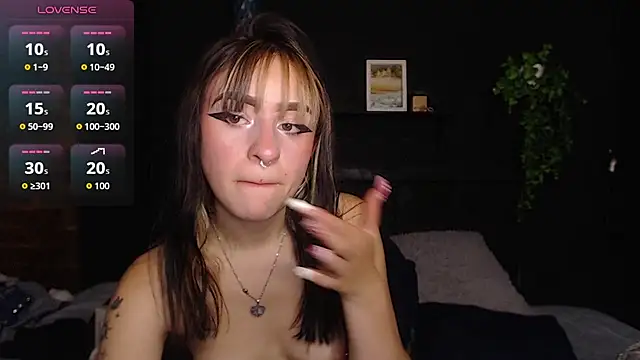 Melodyygirl_ - Plug in ass